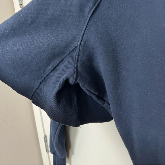 Champion Sweatshirt Womens Size XL Navy Blue Red Reverse Weave Cropped Spell Out - Picture 7 of 13